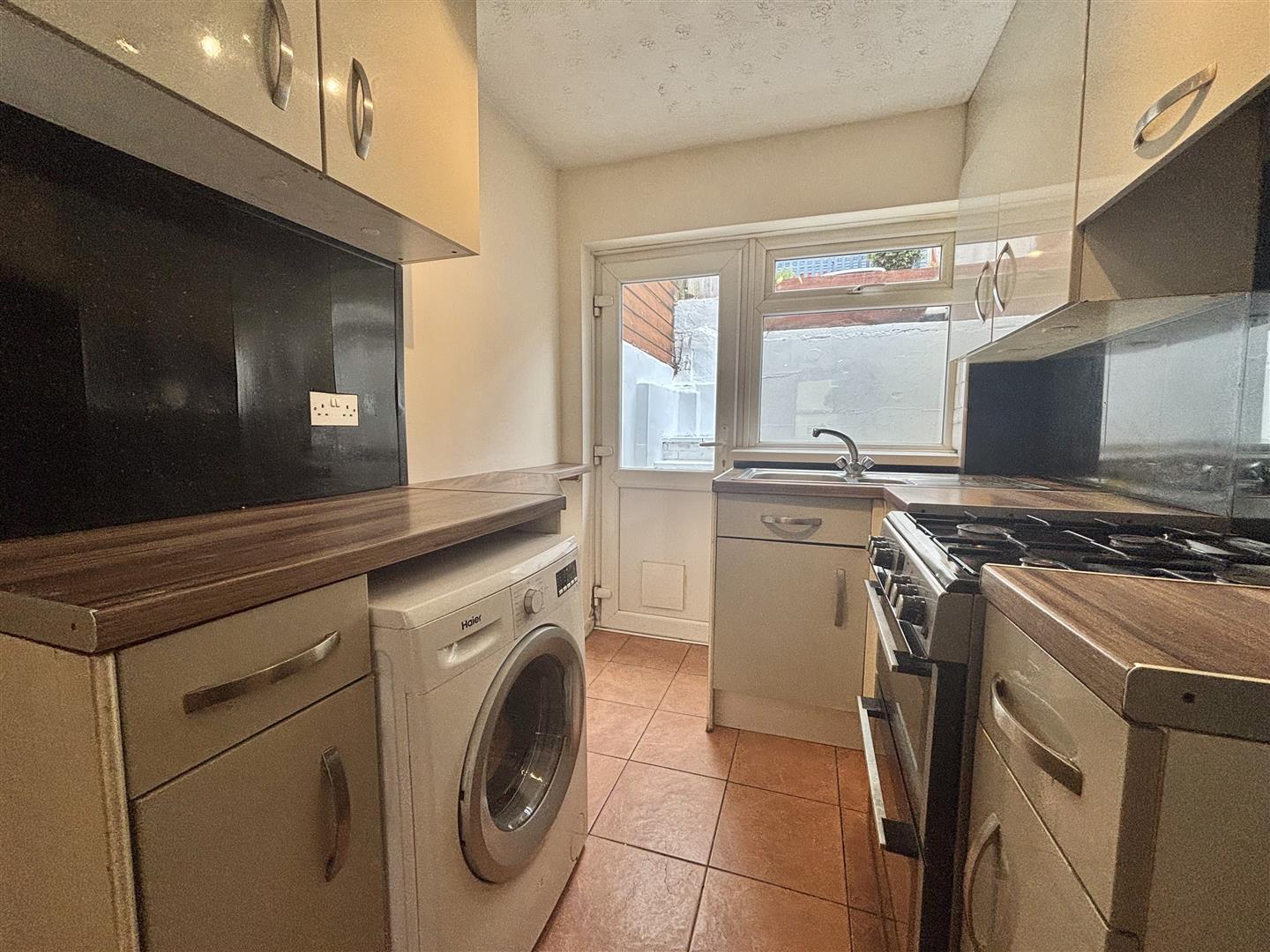Kimberley Road, Sketty, Swansea, SA2 9DP
